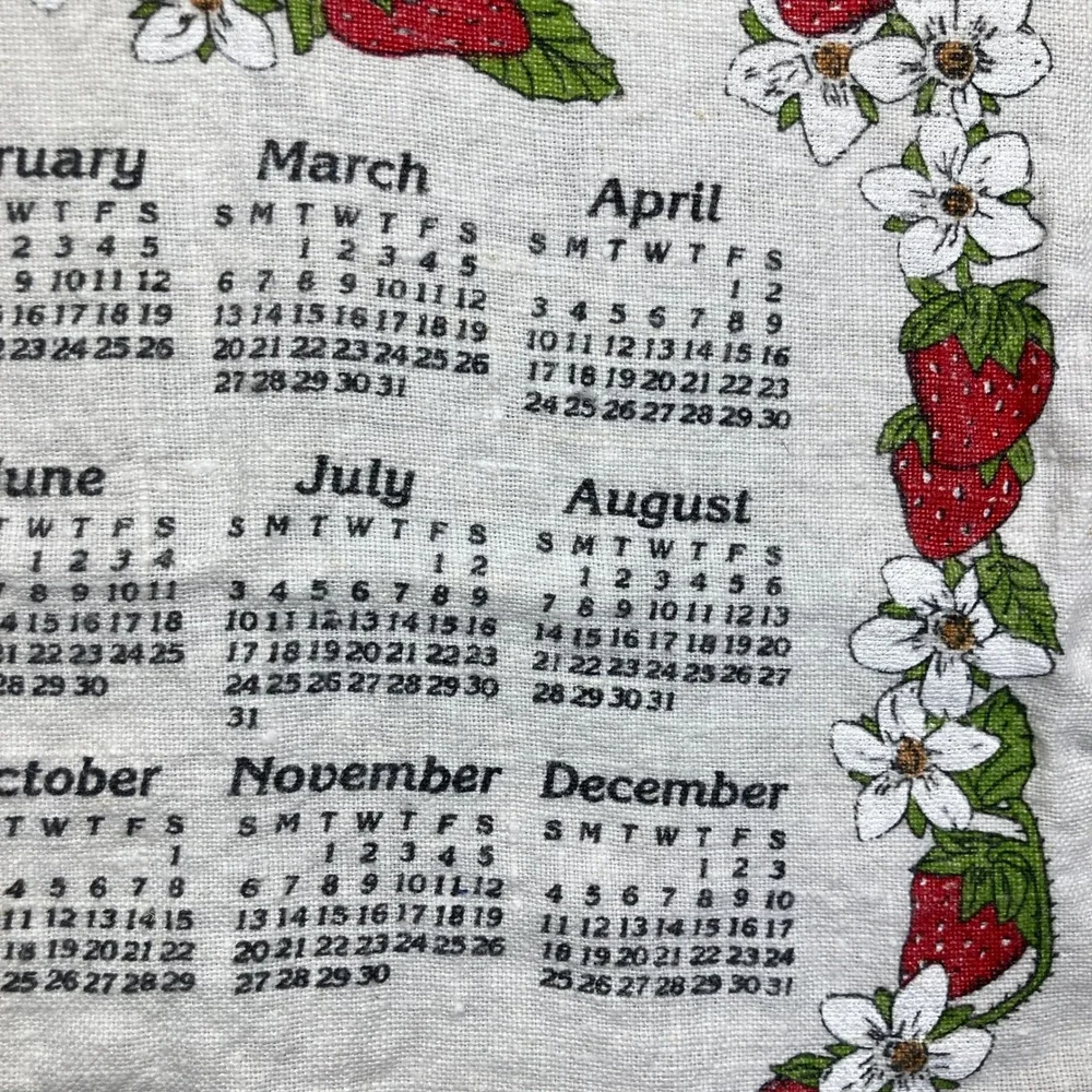 Vintage 1983 Calendar Tea Towel Unisex OS Cream Strawberry Linen Kitchen Decor